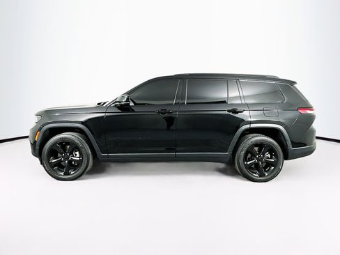 Used 2023 Jeep Grand Cherokee L Laredo image 4