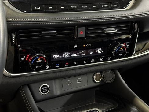 Used 2023 Nissan Rogue SL w/ SL Premium Package image 28