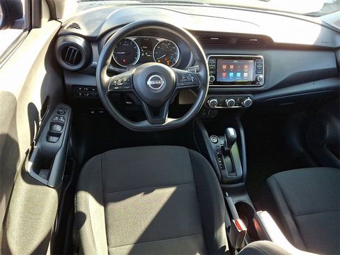 Used 2024 Nissan Kicks S image 12