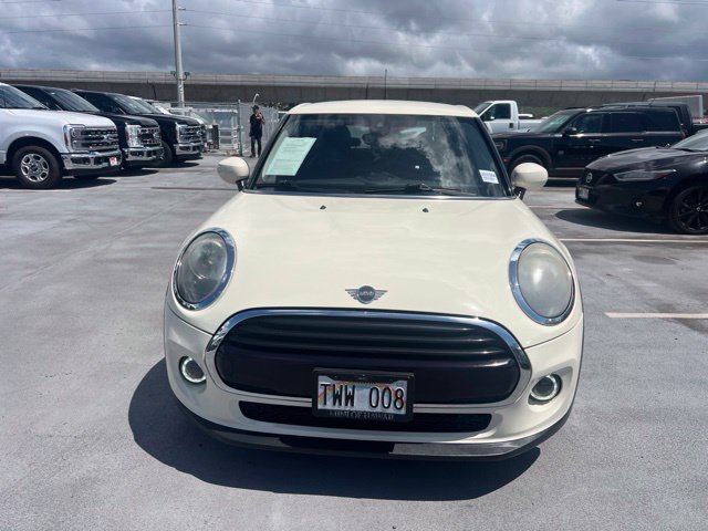 Used 2020 MINI Cooper 4-Door Hardtop w/ Storage Package FWD image 2