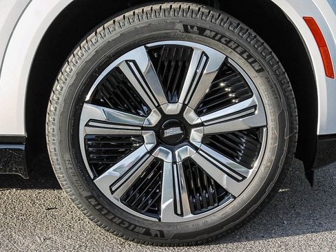 New 2025 Cadillac Escalade IQ Luxury 2 image 10