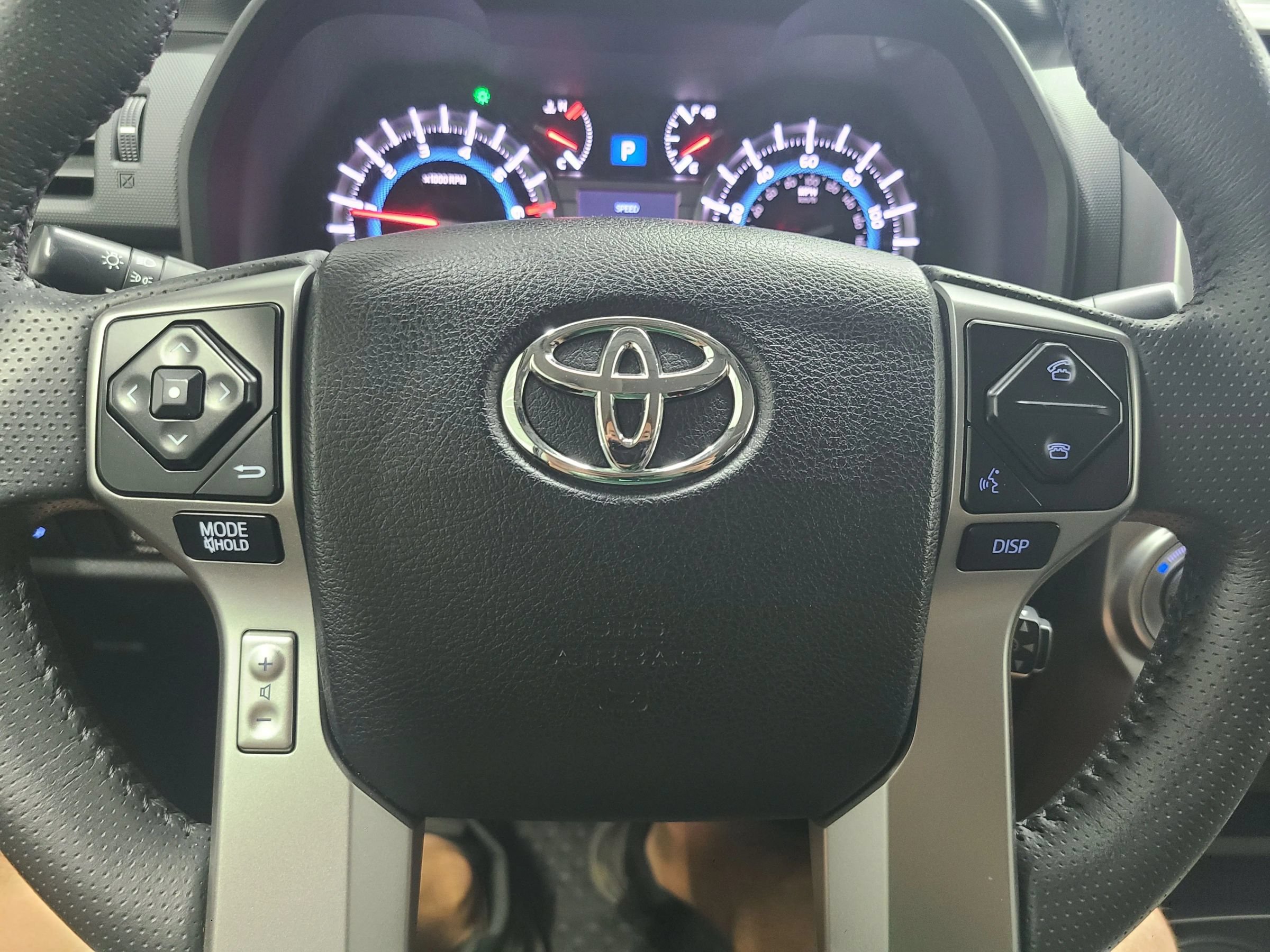 Used 2017 Toyota 4Runner Limited AWD/4WD image 28
