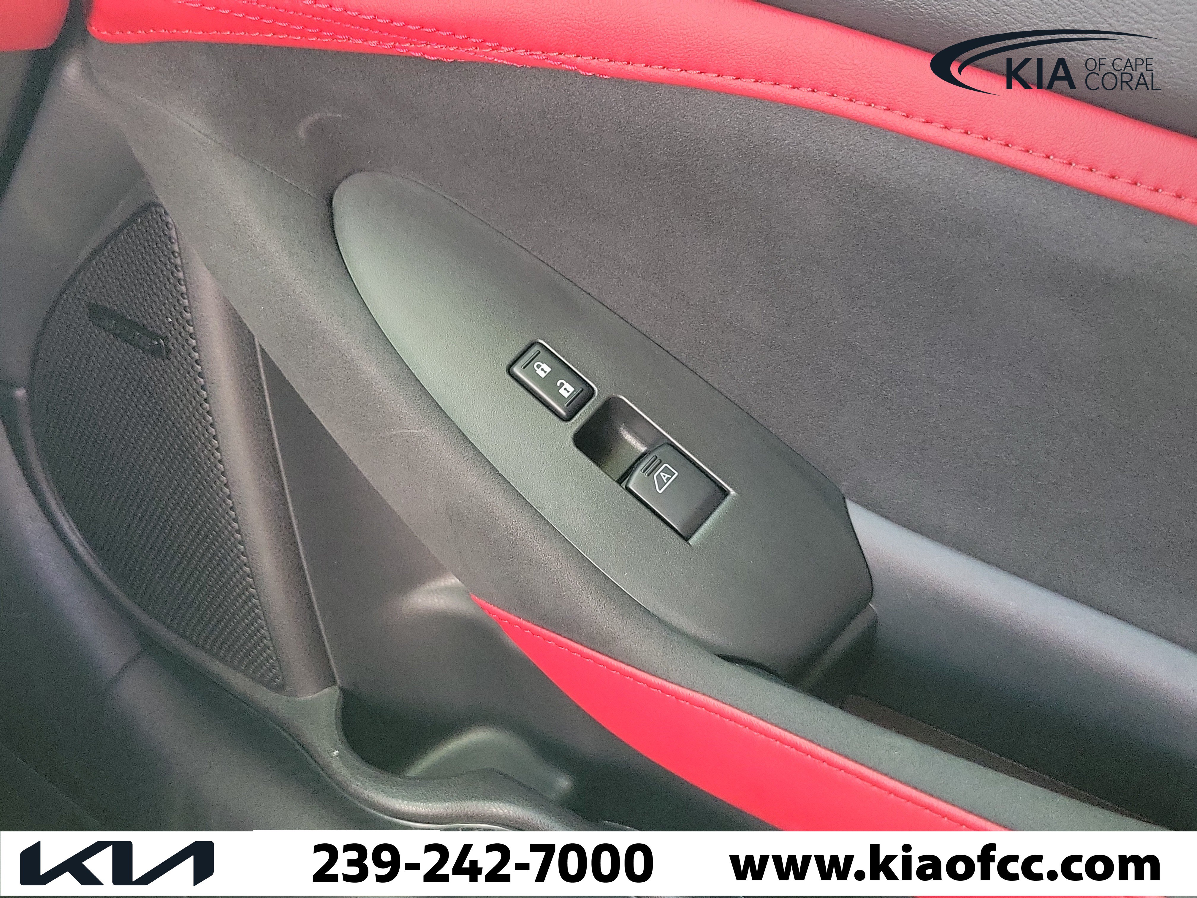 Used 2025 Nissan Z Performance w/ Floor Mat Package RWD image 30