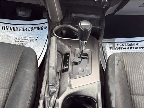 Used 2016 Toyota RAV4 LE AWD/4WD image 19