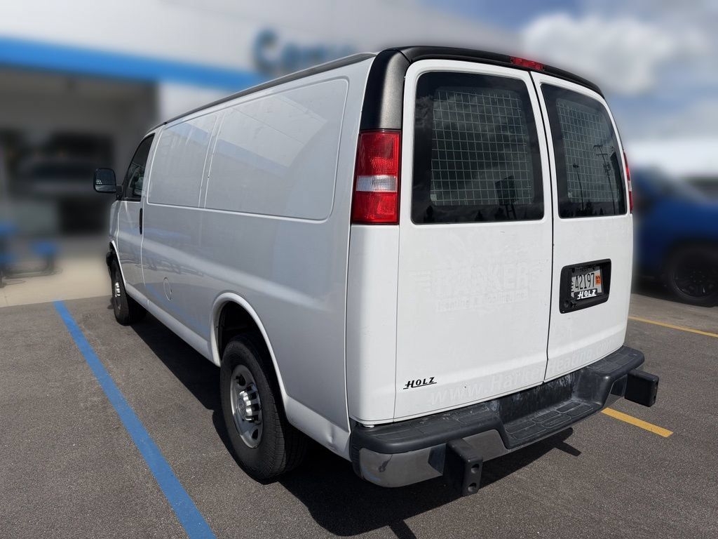 Used 2020 Chevrolet Express 2500 w/ Driver Convenience Package RWD image 8