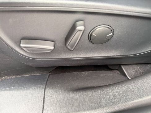 Used 2024 Ford Escape Platinum image 16