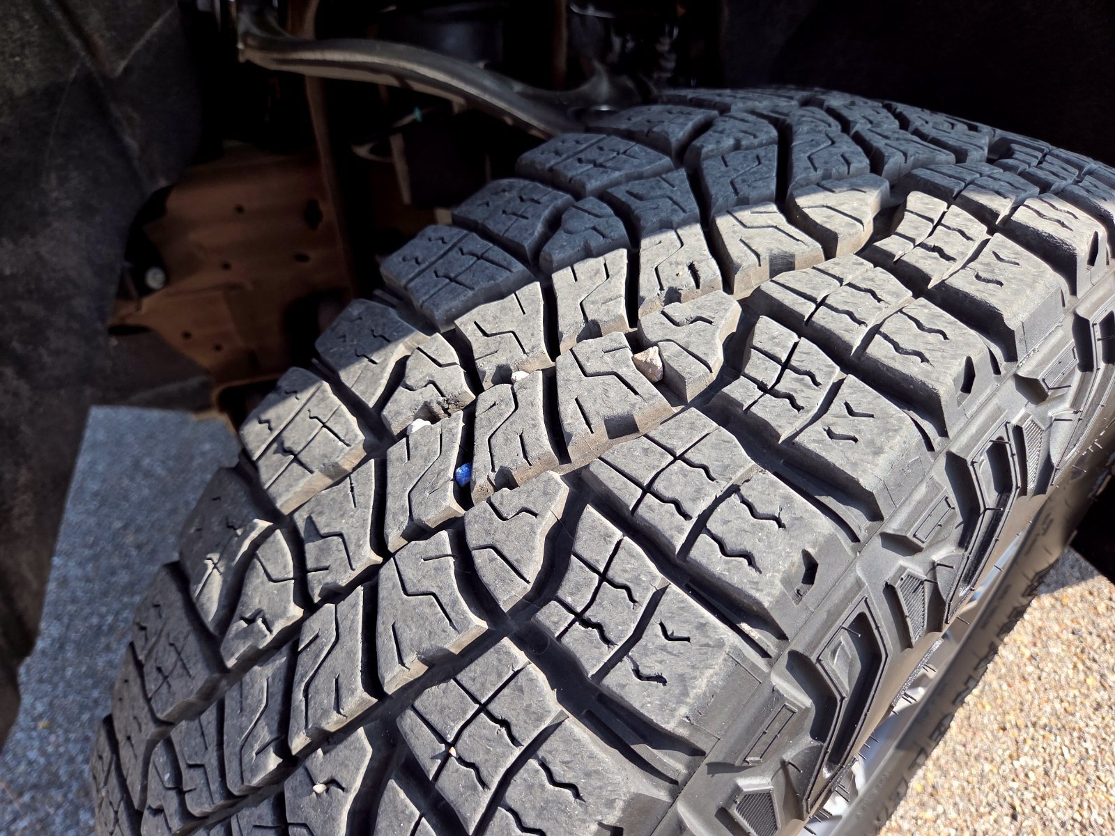 Used 2025 GMC Sierra 1500 AT4 AWD/4WD image 13