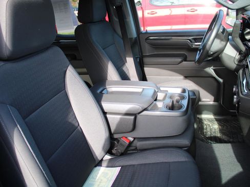 Used 2022 Chevrolet Silverado 1500 LT image 4