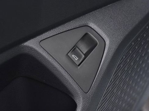 New 2026 Volkswagen Jetta Sport image 9