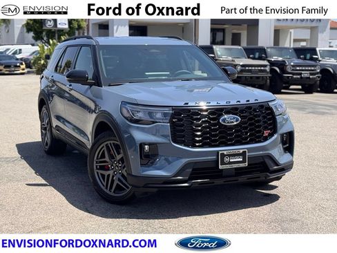 Used 2026 Ford Explorer ST RWD image 1