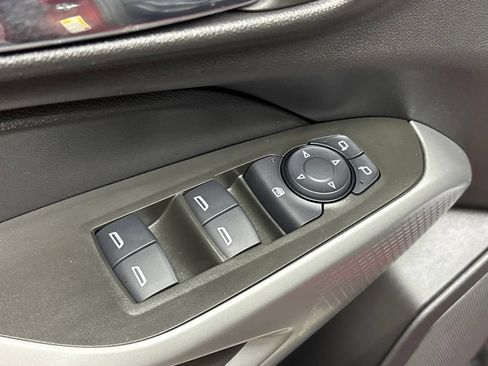 Used 2024 Chevrolet Trax RS w/ Driver Confidence Package FWD image 12