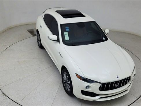 Used 2020 Maserati Levante S image 78