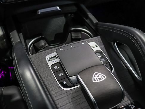 Certified 2021 Mercedes-Benz Maybach GLS 600 4MATIC image 23