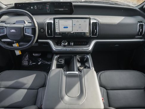 New 2025 Ford Expedition Max Platinum w/ Stealth Performance Package image 26