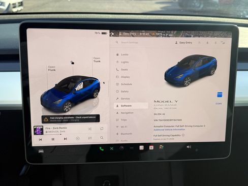 Used 2023 Tesla Model Y Long Range image 16