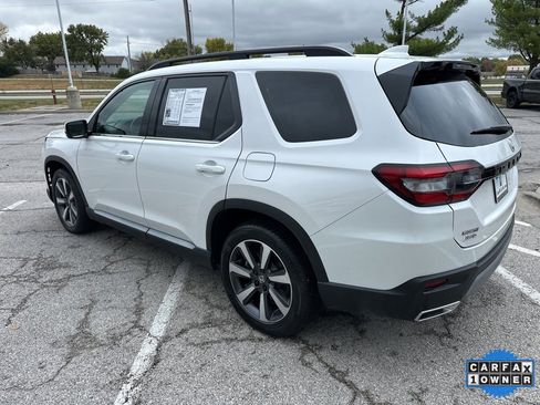 Used 2025 Honda Pilot Touring image 22