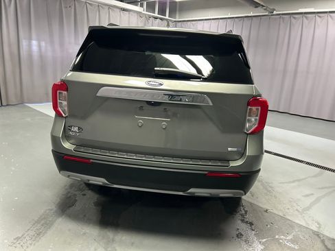 Used 2020 Ford Explorer XLT w/ Equipment Group 202A image 6