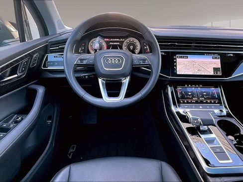 Used 2023 Audi Q7 3.0T Premium Plus AWD/4WD image 5