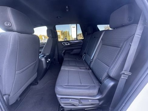 Used 2022 GMC Yukon SLE w/ Gmc Pro Safety Plus Package image 14