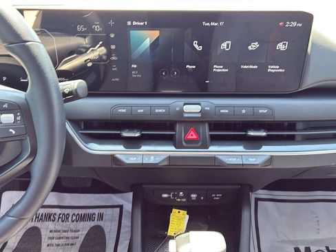 Used 2025 Kia K4 EX FWD image 25