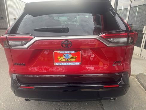 Used 2025 Toyota RAV4 XSE image 12