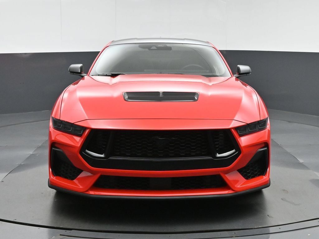Used 2025 Ford Mustang GT Premium RWD image 2