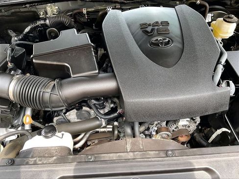 Used 2023 Toyota Tacoma SR5 AWD/4WD image 35