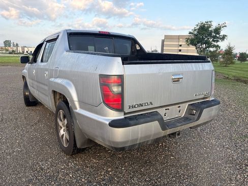 Used 2014 Honda Ridgeline SE image 8