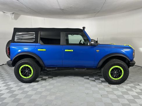 Used 2022 Ford Bronco Badlands AWD/4WD image 9