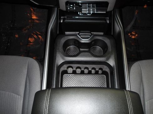 Used 2024 RAM 2500 Big Horn AWD/4WD image 13