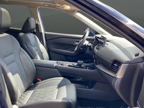 Used 2024 Nissan Rogue Platinum image 24