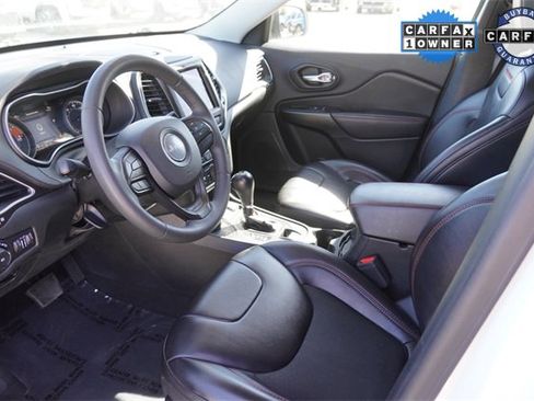 Used 2022 Jeep Cherokee Trailhawk image 22