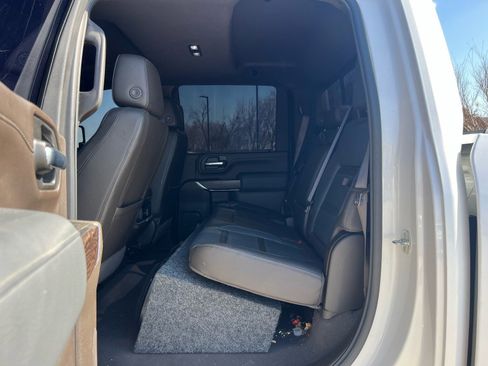 Used 2022 GMC Sierra 2500 Denali image 17