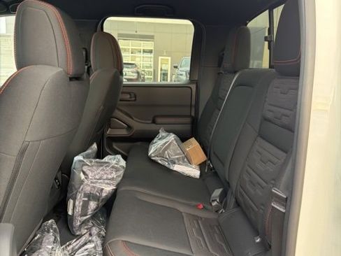 New 2026 Nissan Frontier PRO-4X w/ Pro-4x Convenience Package image 7
