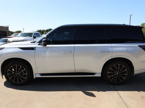 Used 2026 INFINITI QX80 Autograph AWD/4WD image 8