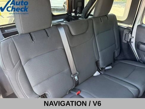 Used 2021 Jeep Wrangler Unlimited Sahara AWD/4WD image 27
