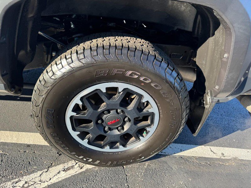 Used 2024 Toyota Tacoma TRD Off-Road w/ TRD Off Road Premium Package AWD/4WD image 6