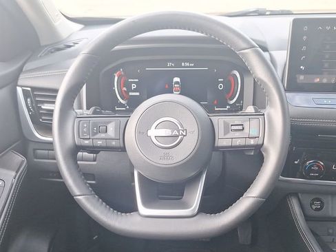 Certified 2024 Nissan Rogue Platinum FWD image 29