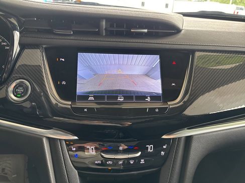 Used 2025 Cadillac XT6 Sport image 17