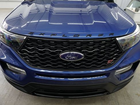 Used 2020 Ford Explorer ST w/ ST Street Pack AWD/4WD image 4