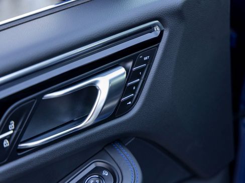 New 2025 Porsche Macan image 21