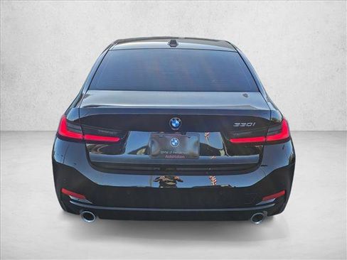 Used 2025 BMW 330i Sedan w/ Premium Package image 6