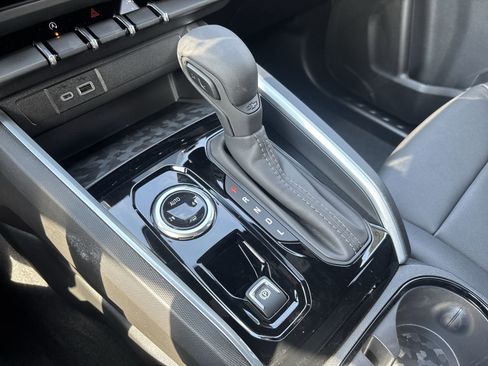 New 2026 Chevrolet Colorado W/T image 22