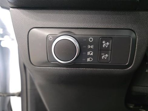 Used 2021 Ford Escape SE FWD image 13