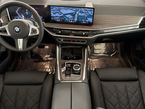 New 2026 BMW X6 xDrive40i w/ Executive Package image 3