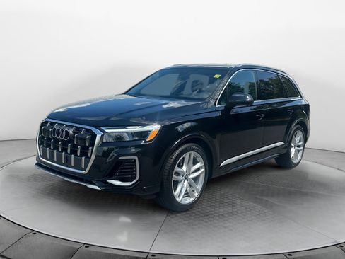 Used 2025 Audi Q7 3.0T Premium Plus w/ Premium Plus Package AWD/4WD image 3
