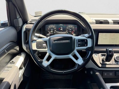 Used 2022 Land Rover Defender 110 X-Dynamic SE AWD/4WD image 15