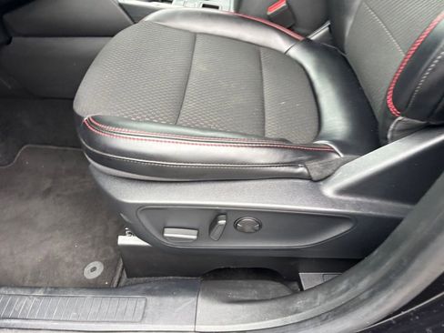 Used 2024 Ford Escape ST-Line w/ Tech Pack #1 FWD image 24