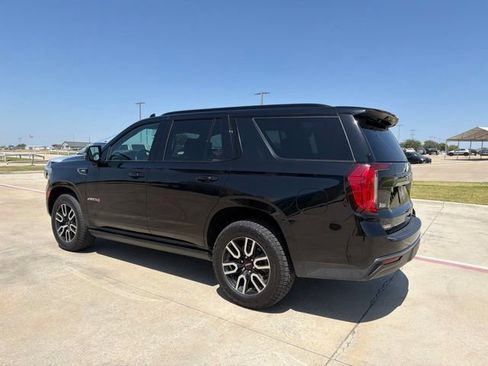 Used 2023 GMC Yukon AT4 w/ AT4 Premium Package AWD/4WD image 10