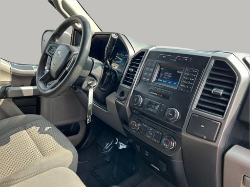 Used 2017 Ford F150 XLT image 23